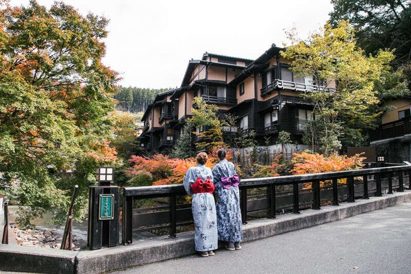 【福岡県内/小倉発】 湯煙&紅葉旅情!ゆったり黒川温泉郷と錦秋の九重・由布院・耶馬渓2日間3